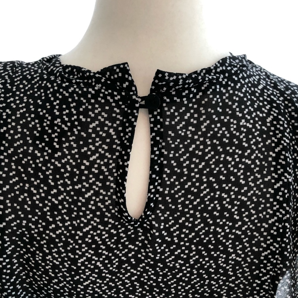 Tiny Square Dotted Top - image 3
